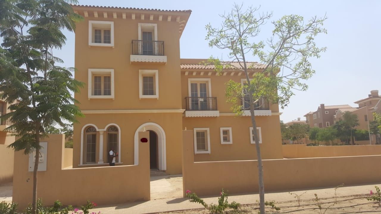 For Sale Villa in Hyde Park New Cairo   